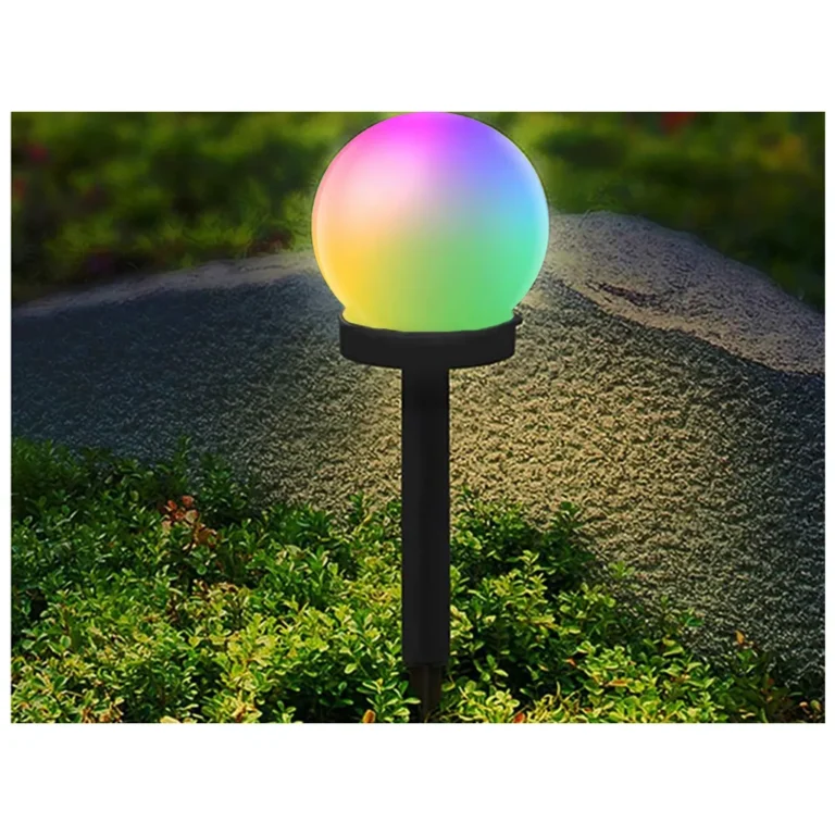 4 db napelemes, vízálló, földbe szúrható automata kerti lámpagömb, színes RGB fénnyel, 36 cm