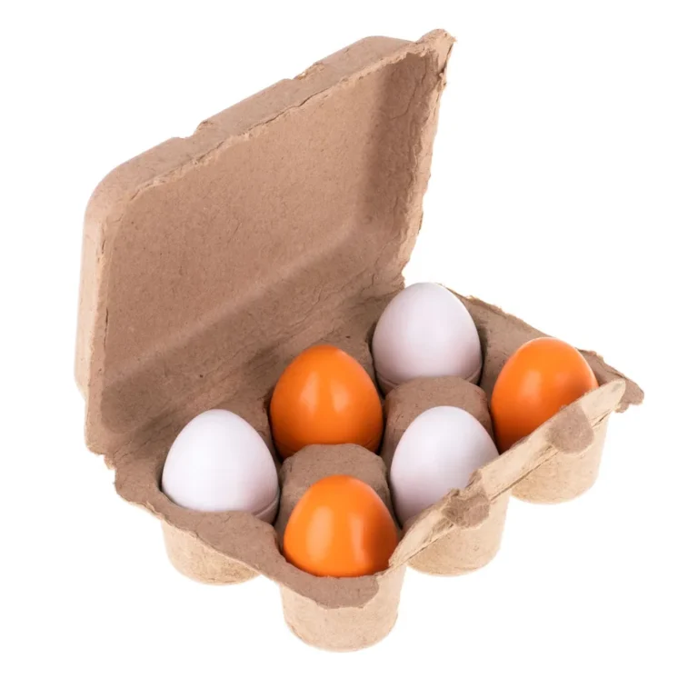 Fa játék tojás tojástartóban, kivehető tojássárgájával, 6db