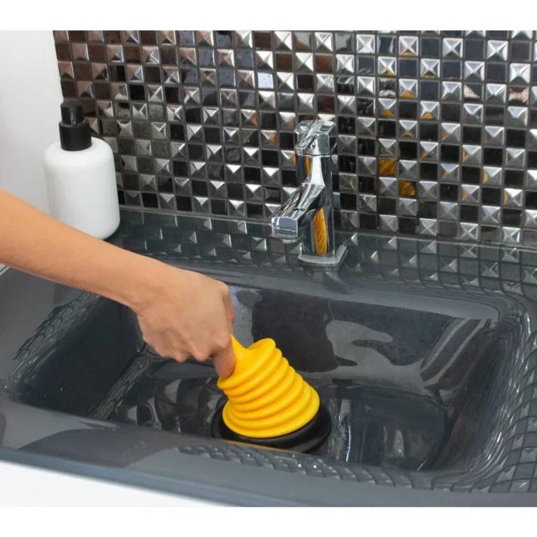Genius Ideas mini lefolyótisztító duguláselhárító pumpa, 11,5 x 18 cm, fekete-sárga