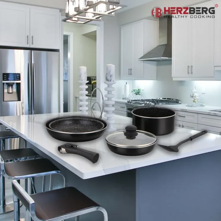 Herzberg 4 db-os márvány bevonatú edénykészlet 1 üvegfedővel, levehető nyéllel, főzőlapáttal, fekete
