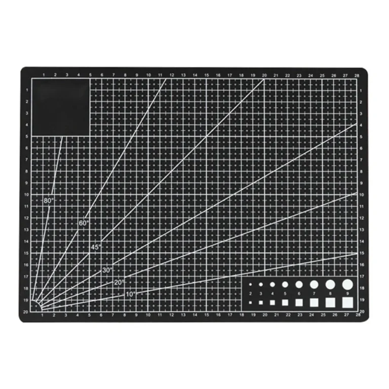 Öngyógyító modellező vágószőnyeg sablonokkal, kétoldalas, 30x22 cm, fekete