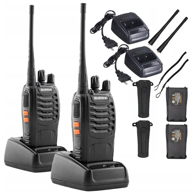 Rövidhullámú 2x baofeng walkie talkie 1500mAh-s akkumulátorral, LED kijelzővel, kiegészítőkkel, 1 ~ 10 km, fekete