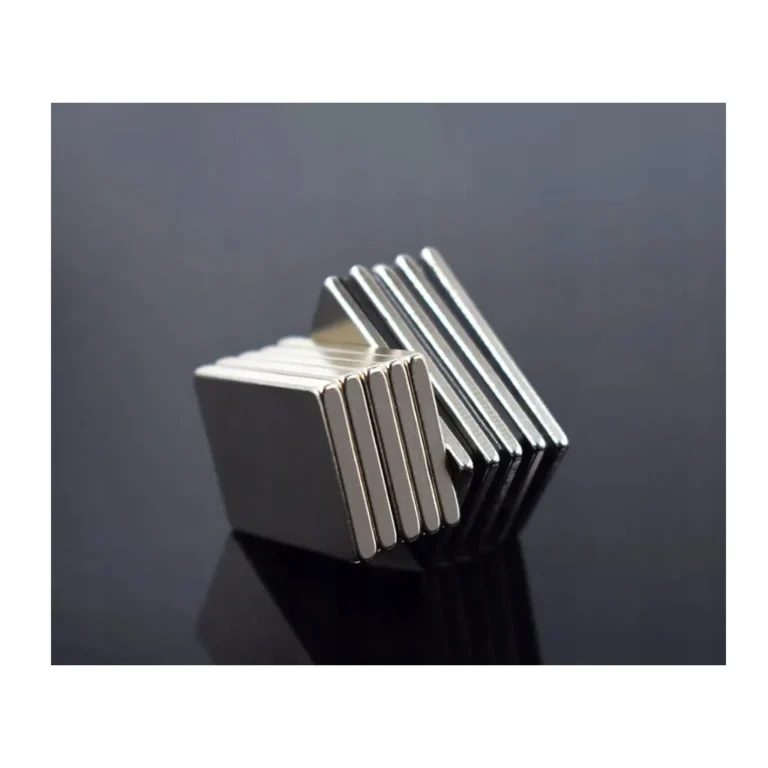 Stabil neodímium mágnesek 10 darabos készletben korróziógátló bevonattal, 10mm x 5mm x 1.5mm