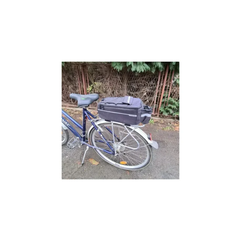 Vállra akasztható kerékpáros hűtőtáska zsebekkel, fekete, 40x18x17 cm