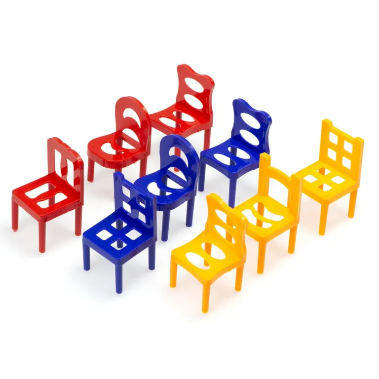 Zuhanó székek játék
