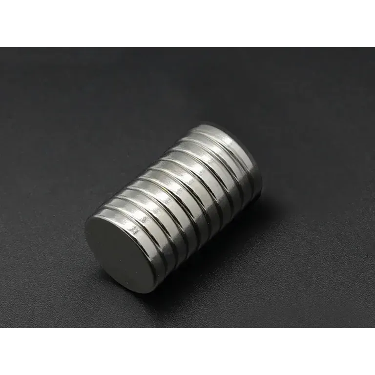 Erős Neodímium Mágnesek, 10 darabos szett, 10mm x 2mm méretben