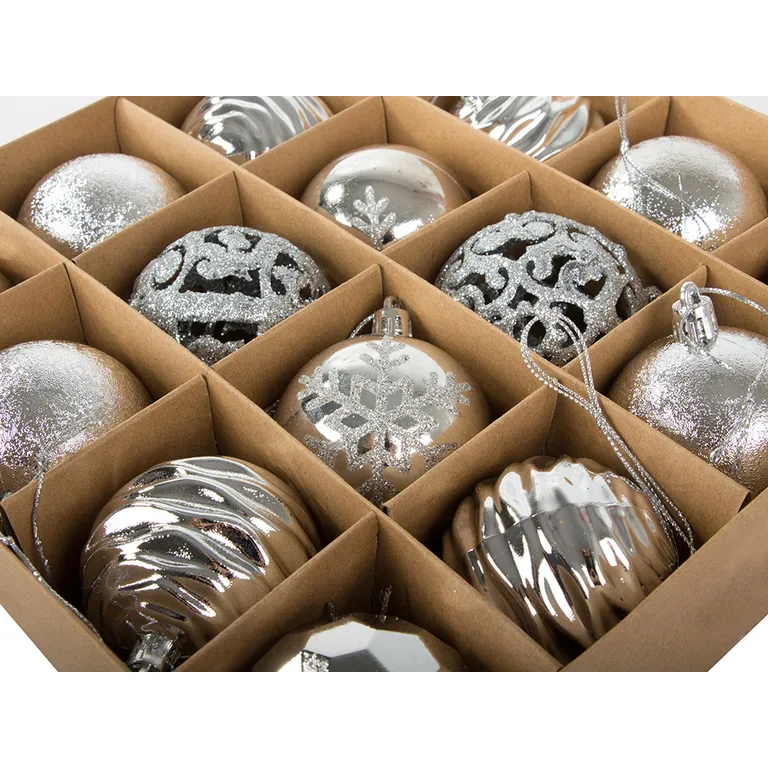 16 darabos ezüst karácsonyfadísz készlet - ünnepi mintákkal