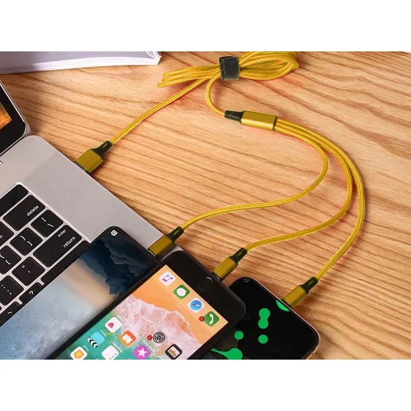 3 az 1-ben USB-kábel telefonokhoz - Lightning, micro USB és Type-C csatlakozókkal (1,2 méter)