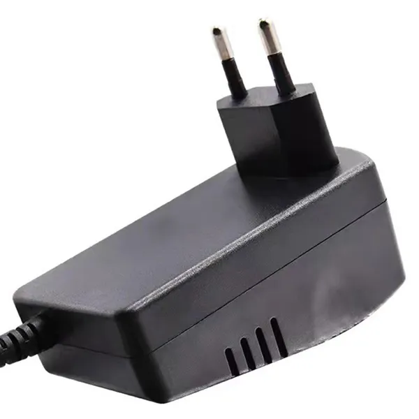 Univerzális dc 12v adapter 30w 6 dugóval