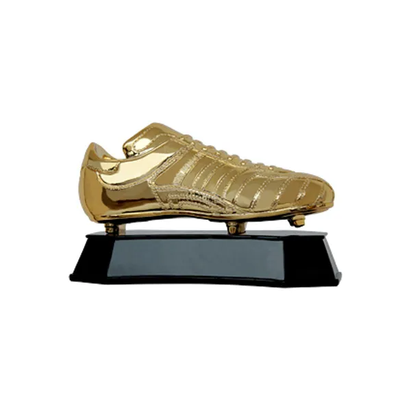 Öntött futball figura - arany cipő - 15 cm x 26,5 cm