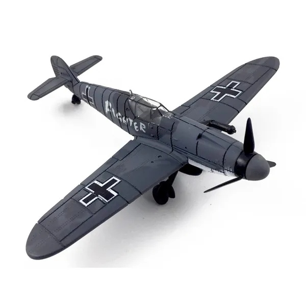 Bf-109 repülőgép modell 1:49 műanyag készlet