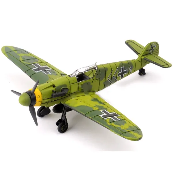 Bf-109 repülőgép modell 1:49 műanyag készlet