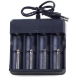 4 férőhelyes 18650 Li-ion akkutöltő LED állapotjelzővel, 100-240 V