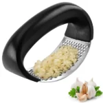 Rozsdamentes fokhagymaprés, ergonomikus fekete nyél, mosogatógépben mosható