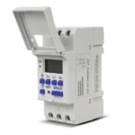 Digitális DIN-sínre szerelhető időkapcsoló, 16 program, 16 A, LCD kijelző